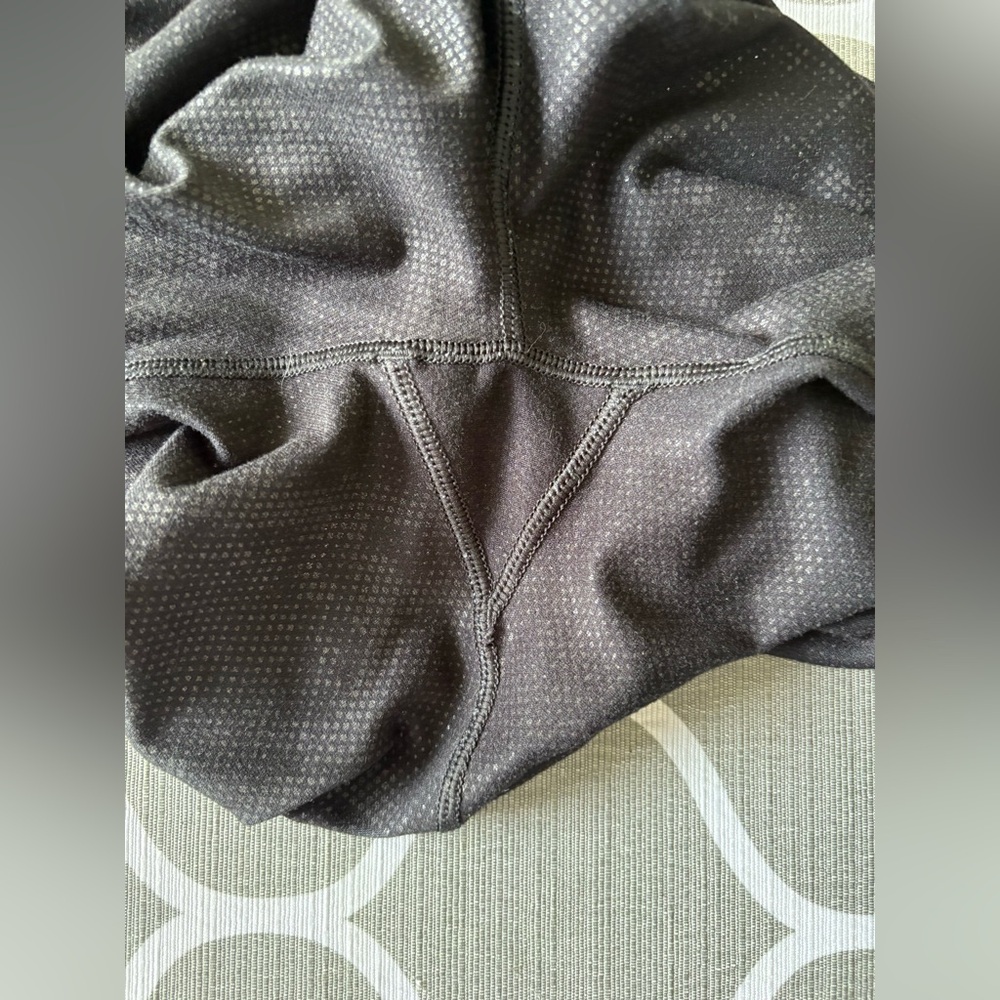PELOTON Black High-Waisted Pattern Leggings - Picture 10 of 10